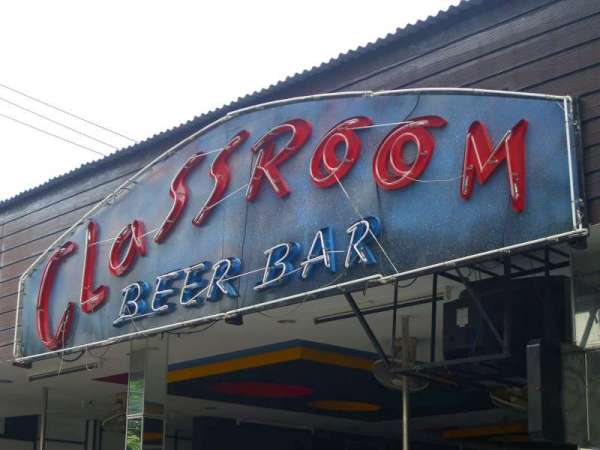 Classroom beer bar Pattaya