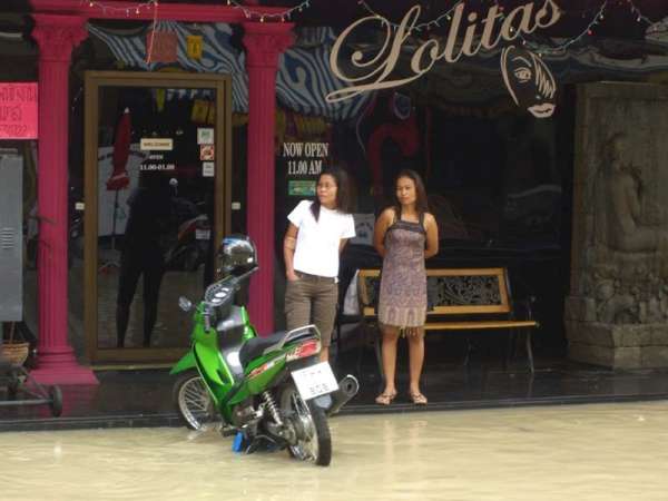 Lolitas Pattaya under flood