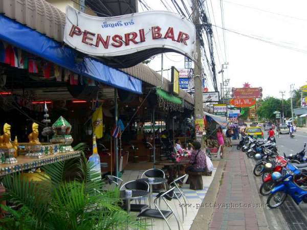 Soi 4 bars on Second Road